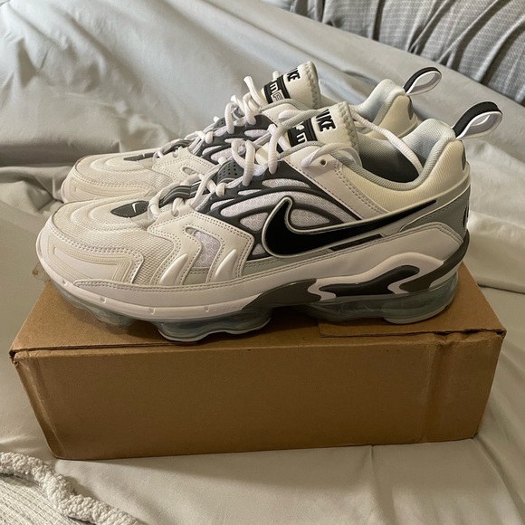 Nike Vapormax Evo - Picture 6 of 11